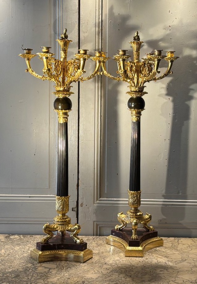 Paire de candélabres Empire en bronze doré, patiné et marbre -photo-2