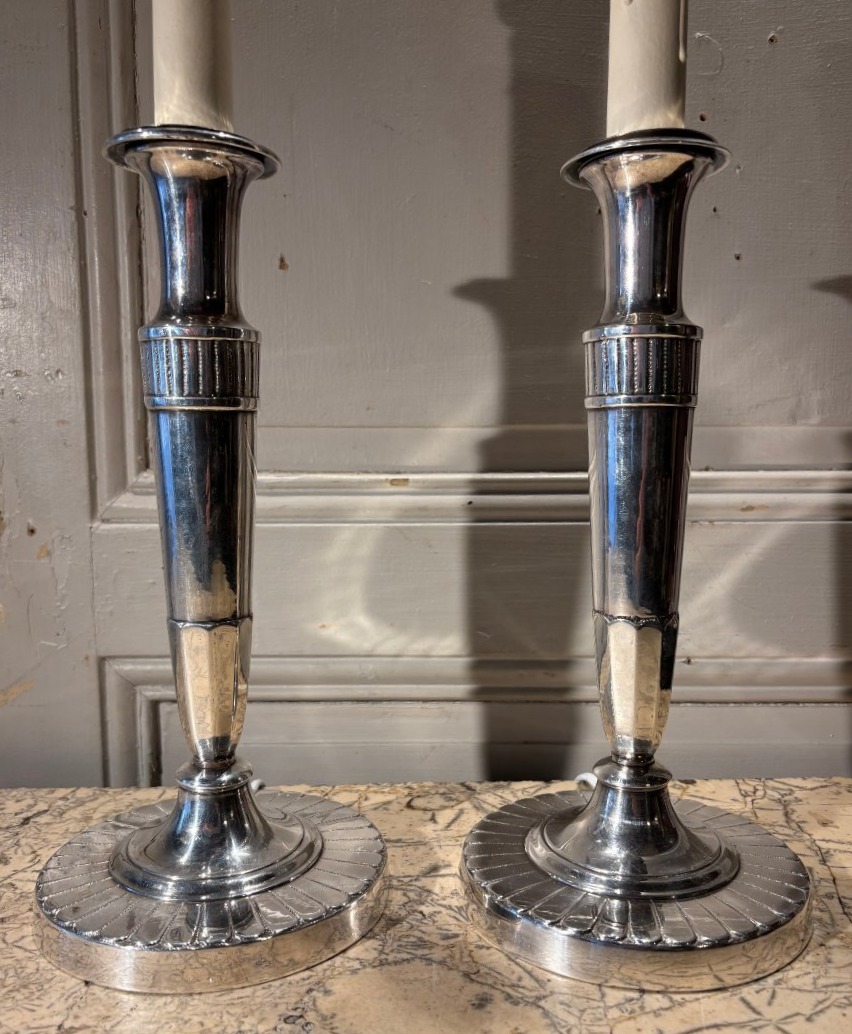 Pair Of Directoire-style Silver-plated Bronze Candlestick Lamps -photo-3
