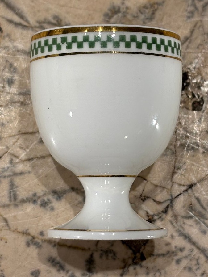 Suite de six coquetiers Art-d&eacute;co en porcelaine de Limoges -photo-2