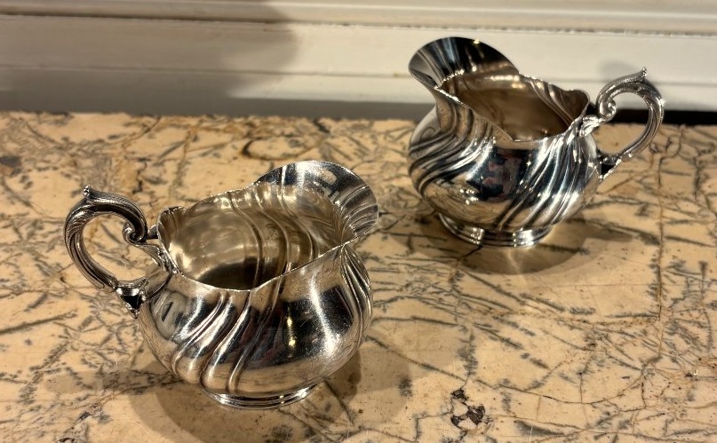 Christofle paire de crémiers style Louis XV  -photo-2
