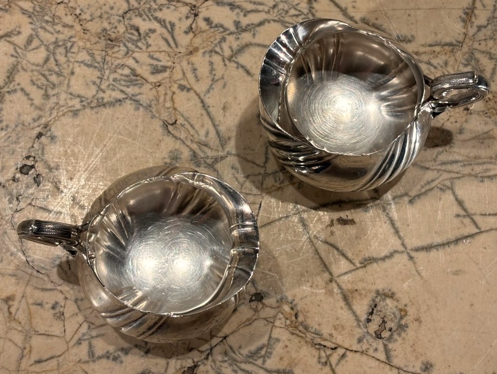 Christofle paire de crémiers style Louis XV  -photo-3