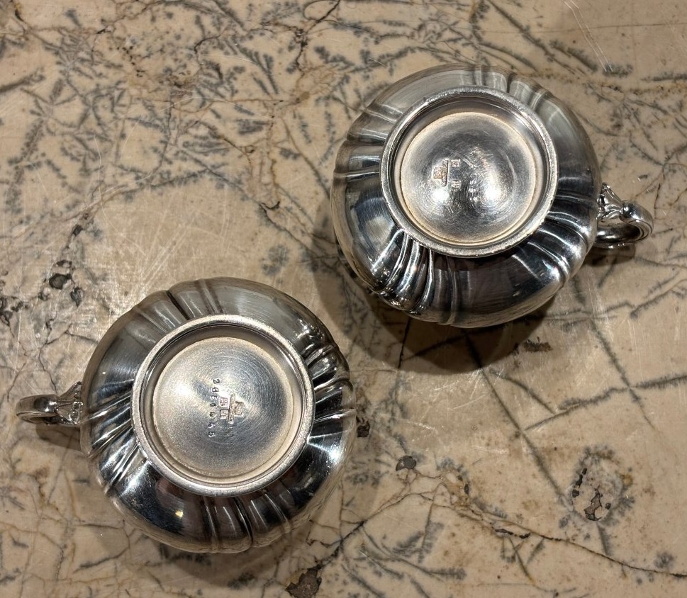Christofle paire de crémiers style Louis XV  -photo-4