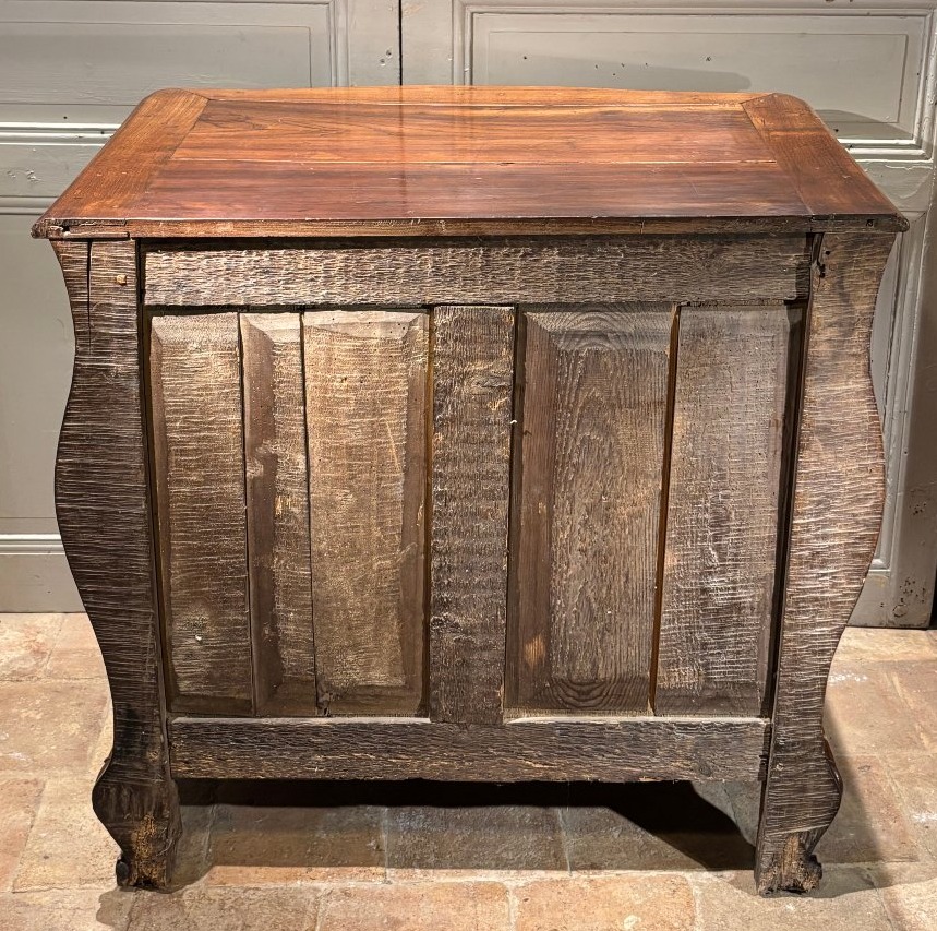 Petite commode tombeau Bordelaise en acacias XVIII° siècle -photo-8