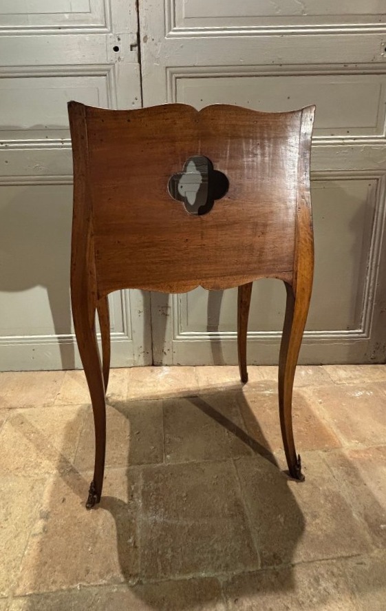 18th-century Louis XV-style Walnut Side Table, Curved On All Sides-photo-2