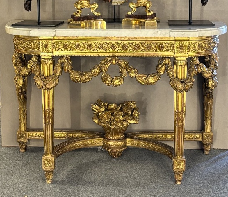 Console d'époque Louis XVI en bois doré travail parisien XVIII° siècle 