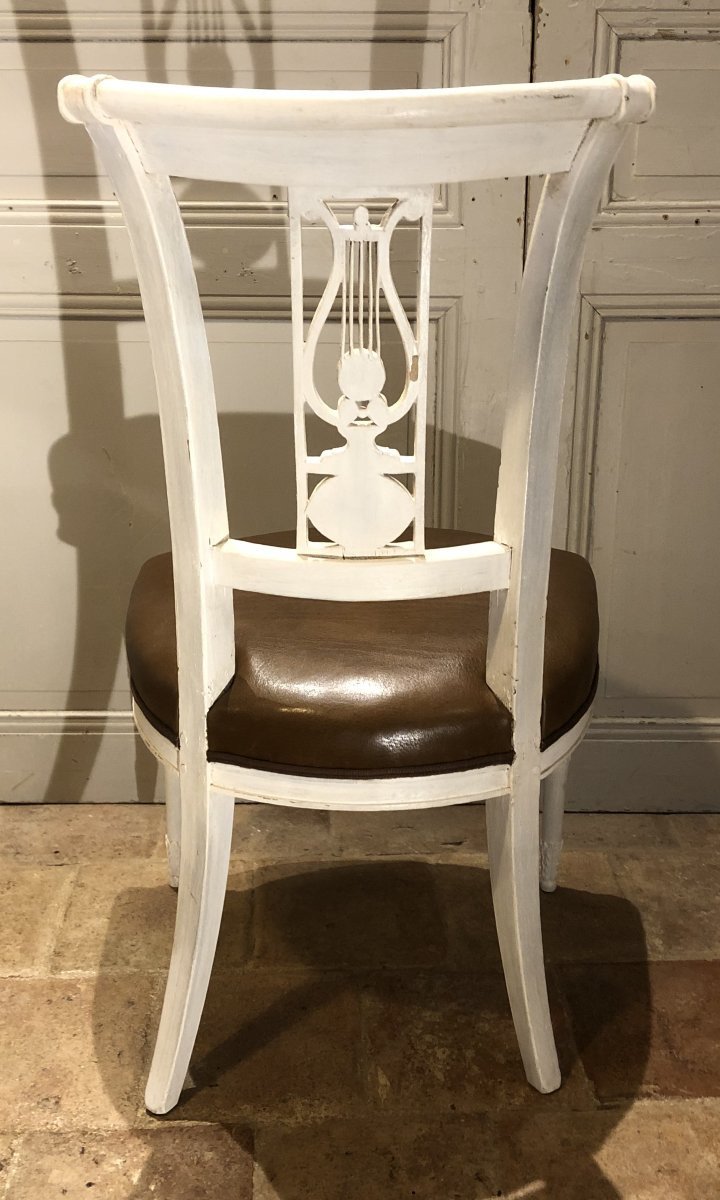 Suite de 4 chaises à l'étrusque à la lyre époque Directoire-photo-1