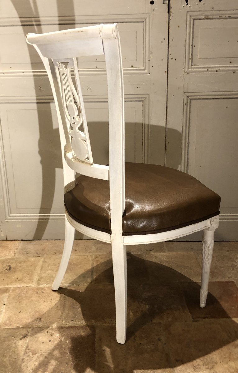 Suite de 4 chaises à l'étrusque à la lyre époque Directoire-photo-2