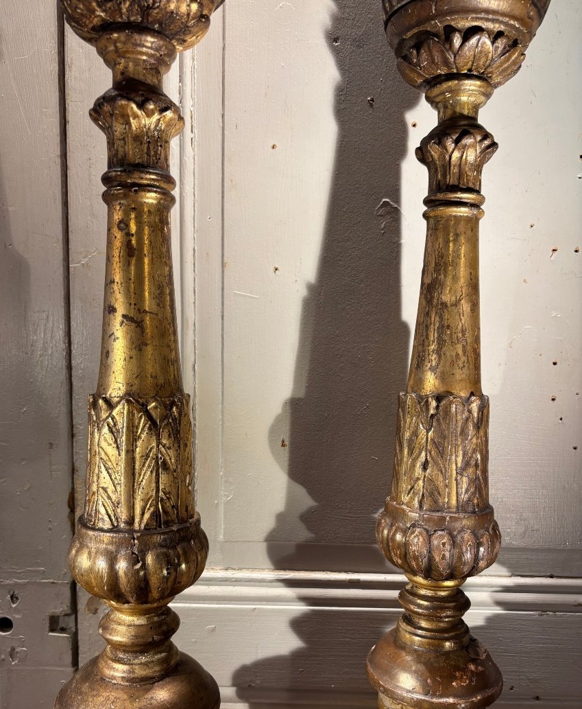 Paire de piques cierges Louis XVI en bois doré fin XVIII° siècle -photo-2