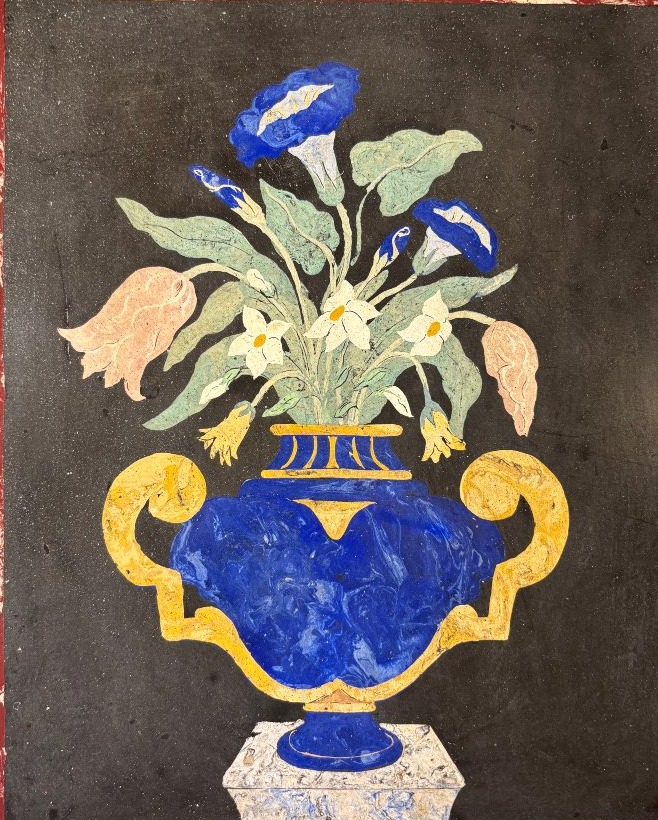 Plaque en scagliola à décor d’un vase fleuri à l'antique, Italie, fin XVIIIe / début XIXe-photo-2
