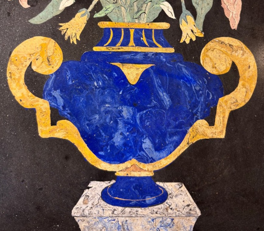 Plaque en scagliola à décor d’un vase fleuri à l'antique, Italie, fin XVIIIe / début XIXe-photo-4