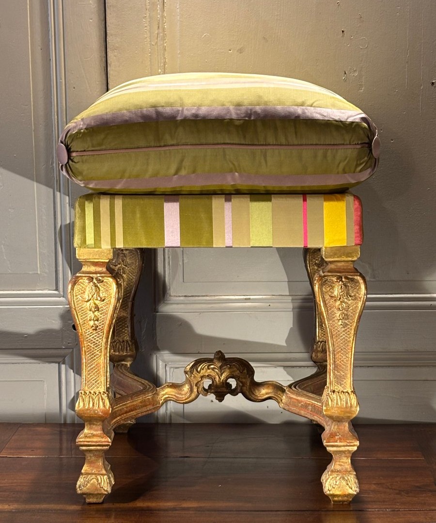 Tabouret de style Louis XIV en bois dor&eacute; -photo-4