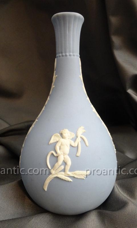 Vase En Porcelaine De Wedgwood-photo-2