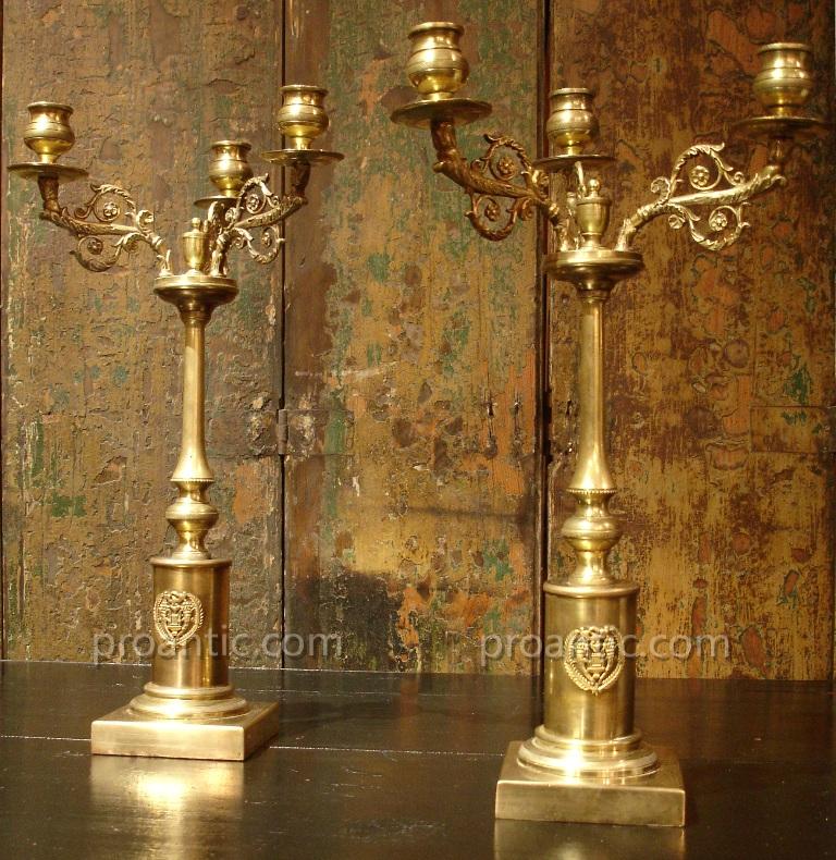 Pair Of Armoriés Chandeliers Restoration Style In Bronze, Nineteenth Century