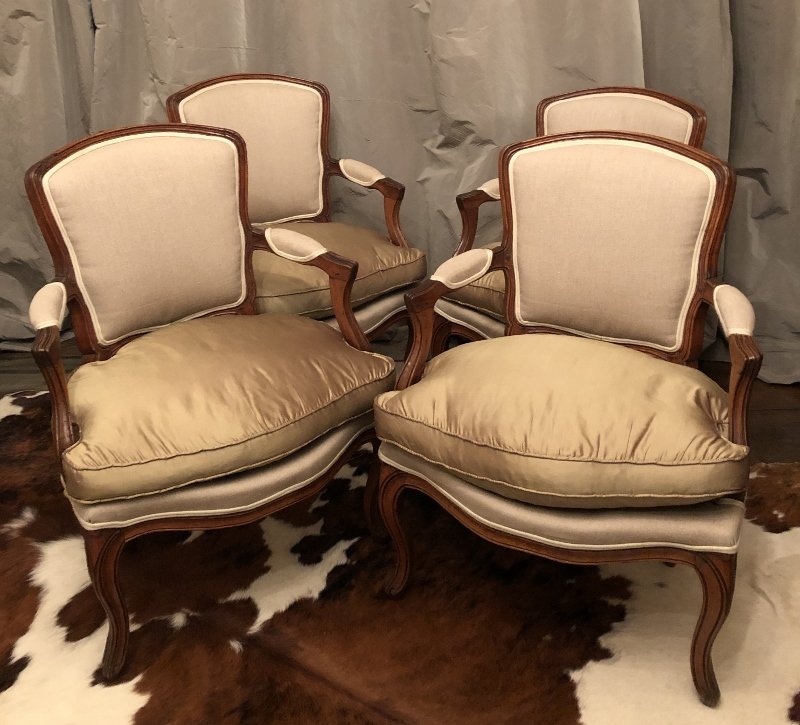 Suite Four Louis XV Armchairs In Cabriolet-photo-8