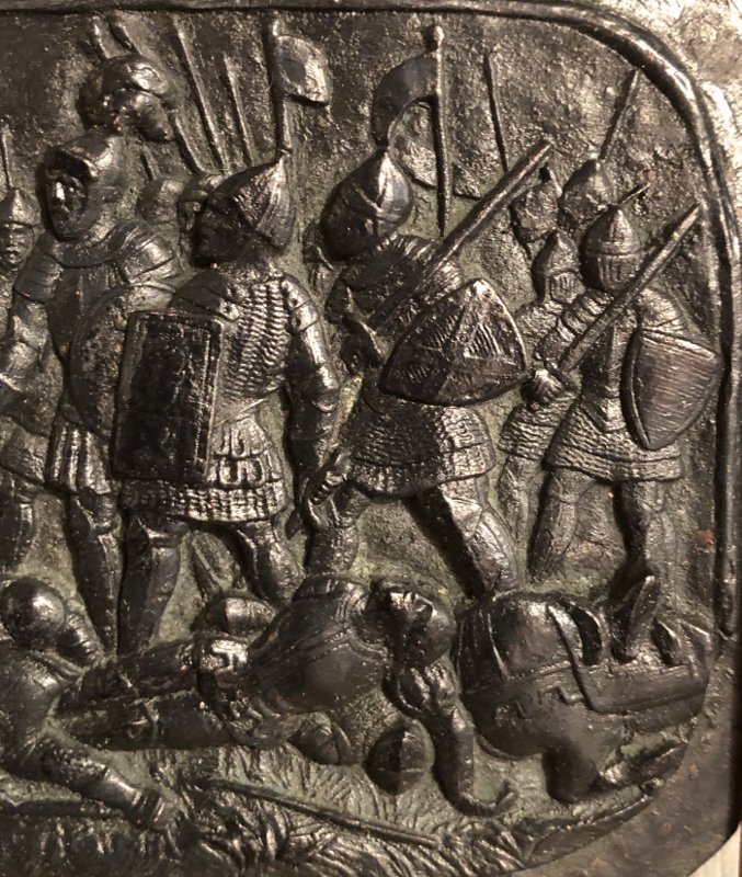 Bronze "scene de bataille moyenâgeuse" en bas relief patiné XIX° siècle-photo-2