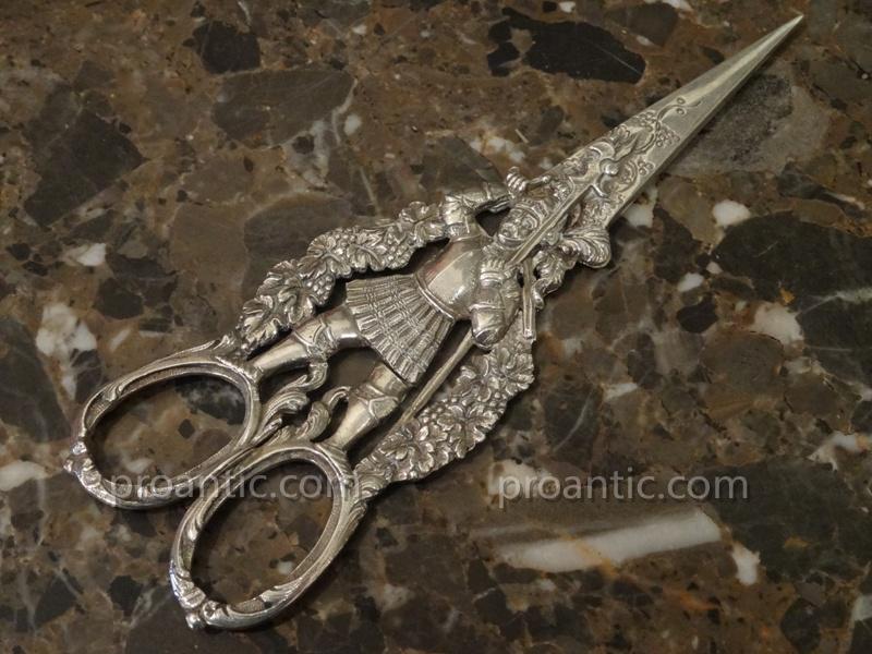 Pair Of Scissors Raisin In Silver, Nineteenth Century