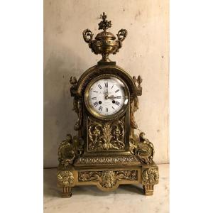 Importante Pendule Style Louis XVI Par Schneeberger 