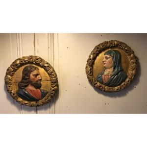 Jésus Et Marie Paire De Médaillons Bois Polychrome XVIII° Siècle  