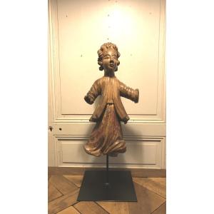 Ange en bois sculpté et polychrome XVII° siècle 
