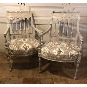 Paire De Fauteuils Directoire En Bois Peint XVIII° Siècle