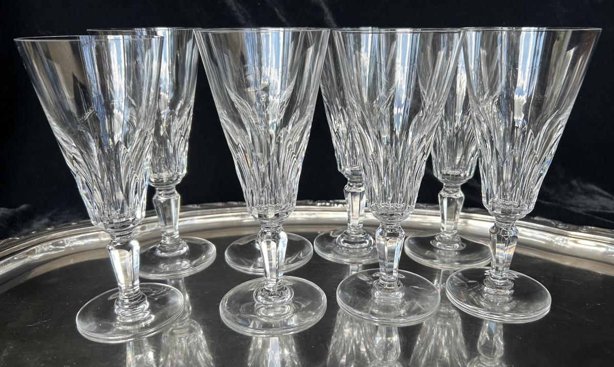 Baccarat Eight Champagne Flutes Carcassonne Model