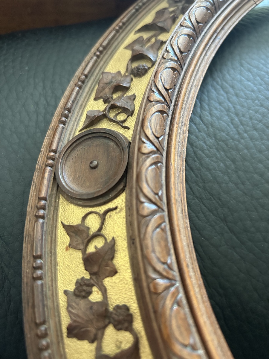 Fra Petralli Carved Walnut Veneer Frame-photo-3