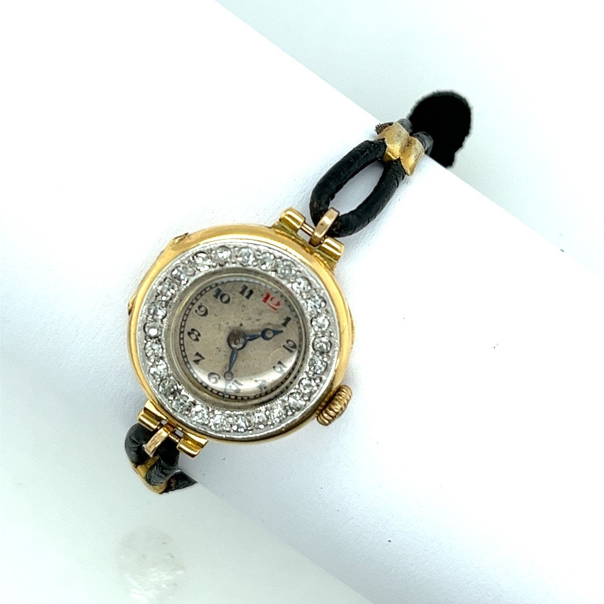 Montre Femme Or Jaune 18 Carats  Avec Diamants Naturels Taille Rose De 0,40 Ct-photo-5