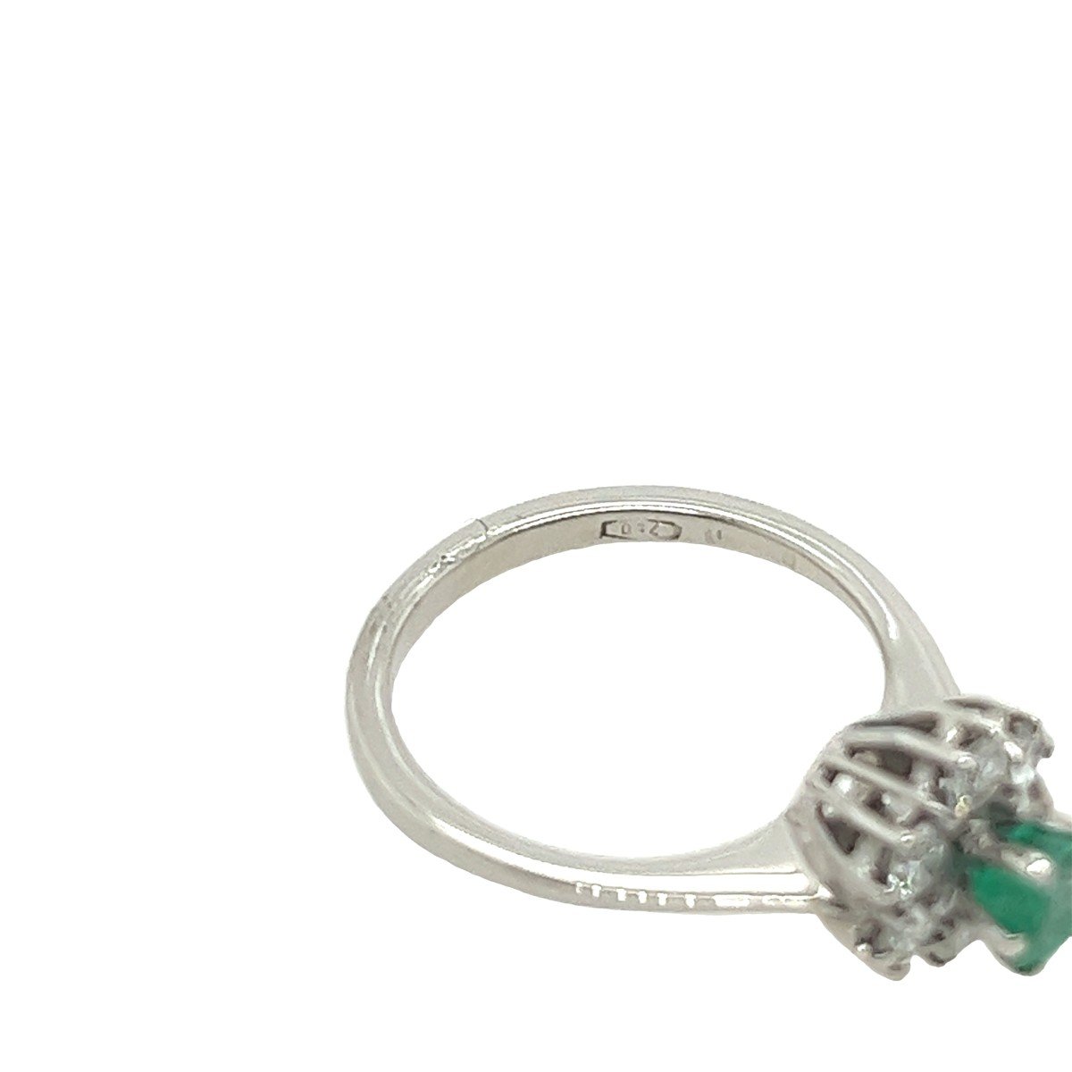 Bague En Or Blanc 18 Carats émeraude Et Diamant-photo-1