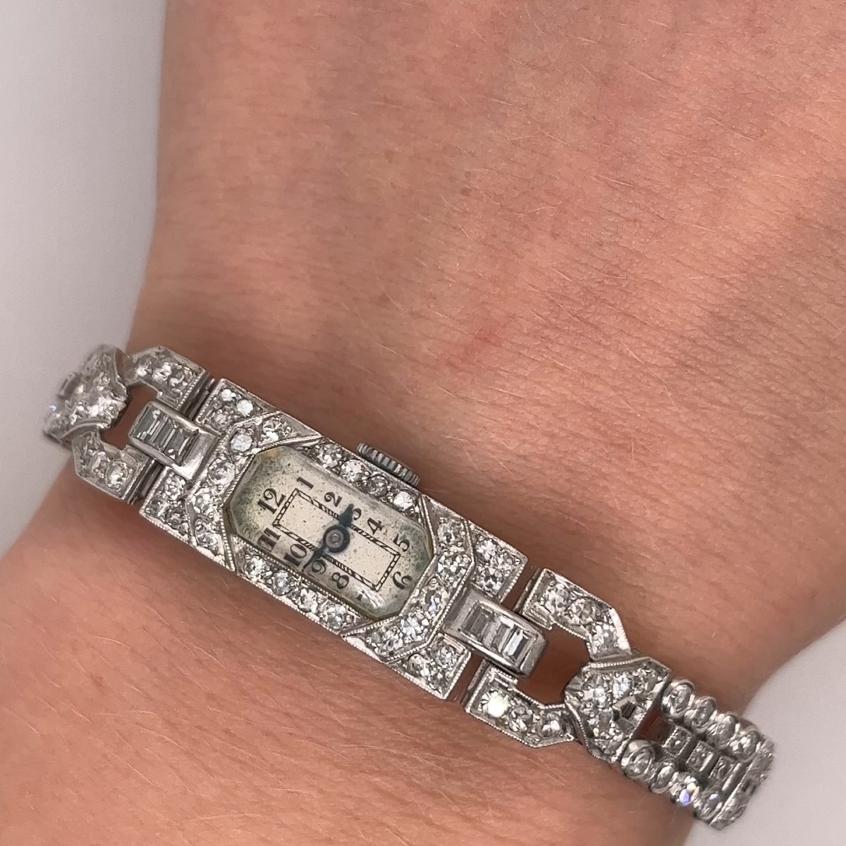 Ladies' Watch In Vintage Platinum With Diamonds, 2.25 Ct Natural Diamonds