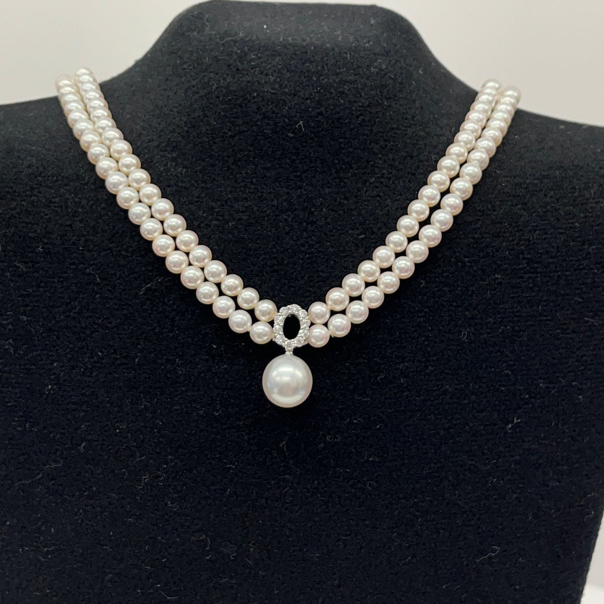 Vintage 2-strand Pearl Necklace Set With A 0.30 Ct Diamond – 18k White Gold, 43 Cm-photo-2