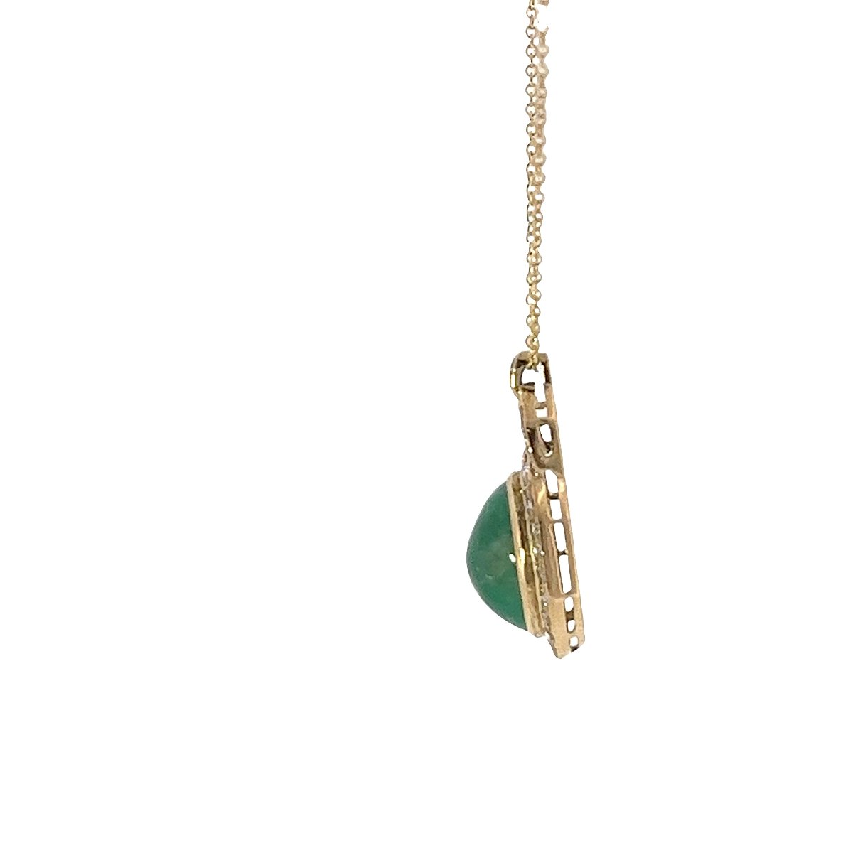 Pendentif en émeraude cabochon ovale et diamants – Design halo en or jaune 18 carats-photo-2