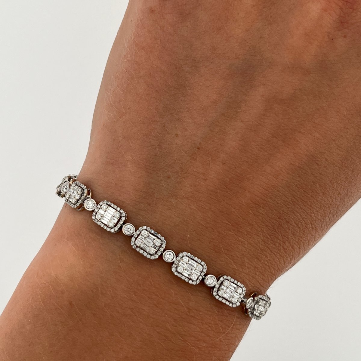 Diamond Cluster Tennis Bracelet – 3.85 Ct Of Natural Round And Baguette Diamonds-photo-4