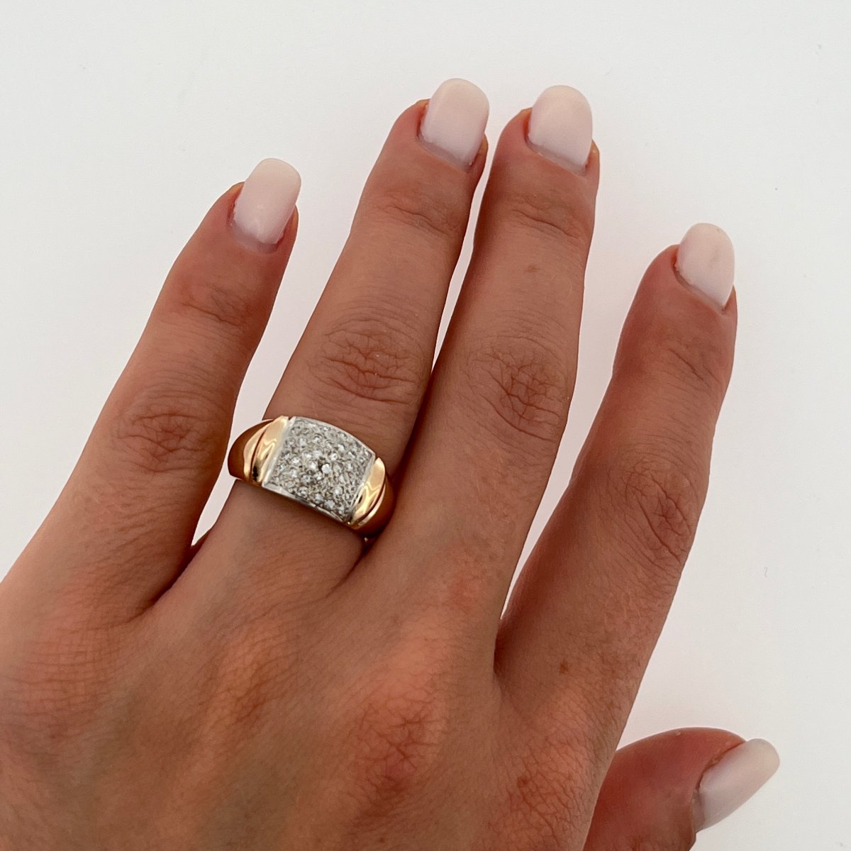 Vintage Two-tone 18-karat Gold Evening Ring With Diamonds – 0.40 Ct Of Natural Diamonds-photo-2