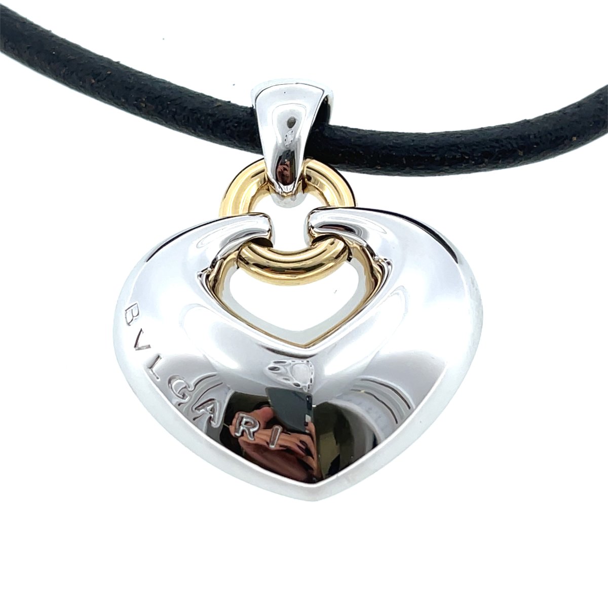 Collier pendentif cœur gonflé bicolore Bvlgari en or jaune et blanc 18 carats-photo-3