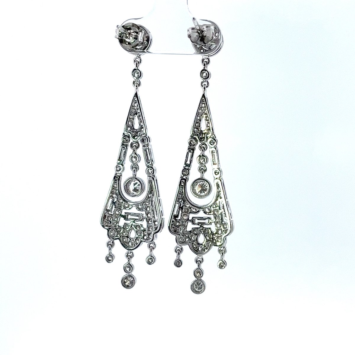 Art Deco Dangling Earrings In 18-karat White Gold With Diamonds – 2.40 Carats Of Diamonds-photo-3