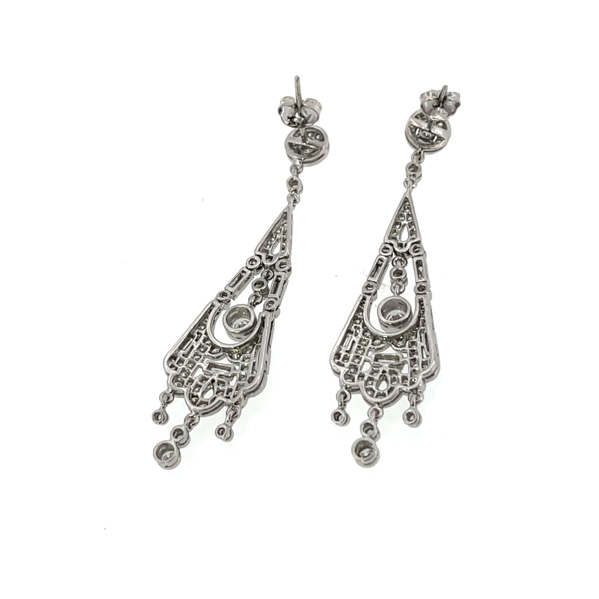 Art Deco Dangling Earrings In 18-karat White Gold With Diamonds – 2.40 Carats Of Diamonds-photo-2