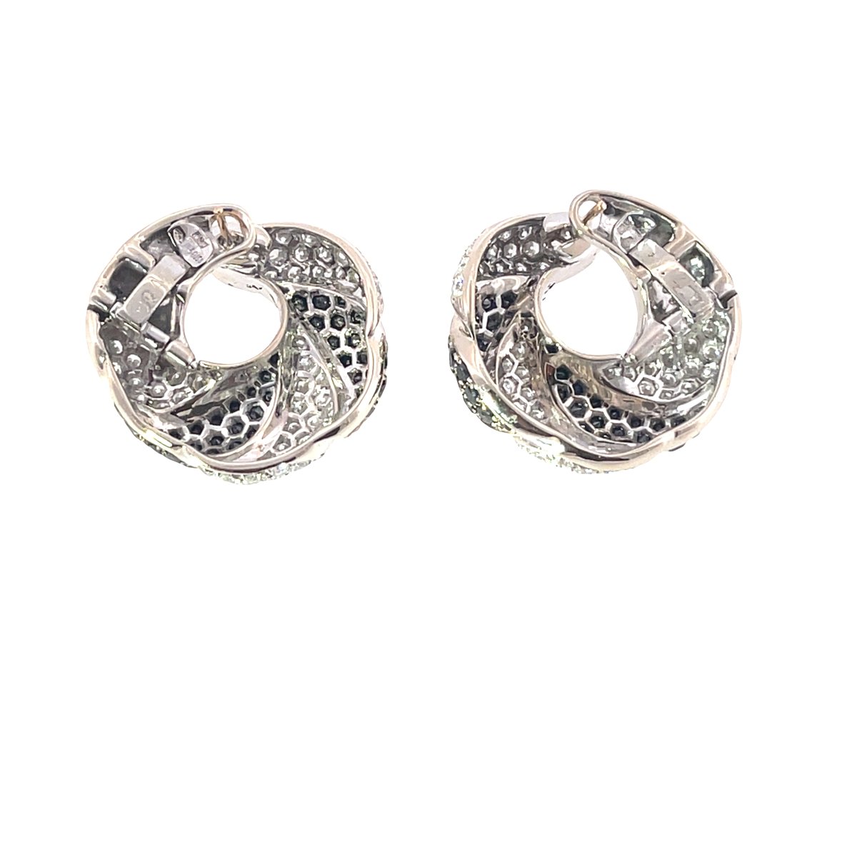 Clips d'oreilles circulaires David Morris Pavé en diamants noirs et blancs – Or blanc 18 carats-photo-3
