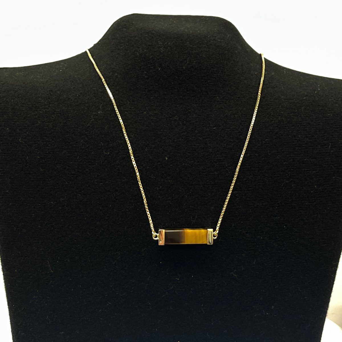 Collier chaîne vintage en or 18 carats avec une pierre œil de tigre-photo-1