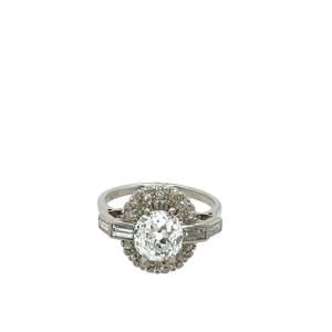Vintage 1.79ct Cushion Cut Victorian Diamond Ring Set In Platinum