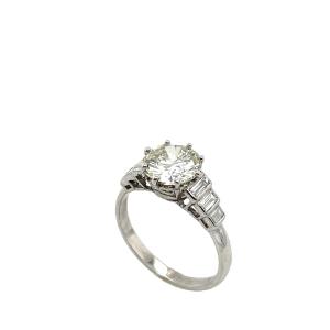Bague En Platine Sertie d'Un Diamant Rond Brillant De 2,58 Ct, Taille K-l/si3