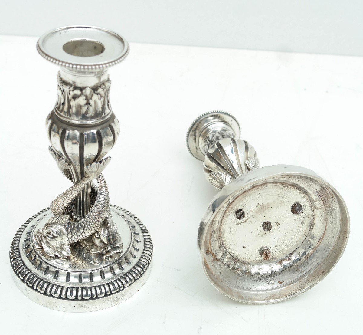 Pair Of Fish Candlesticks In Silver Bronze-photo-5