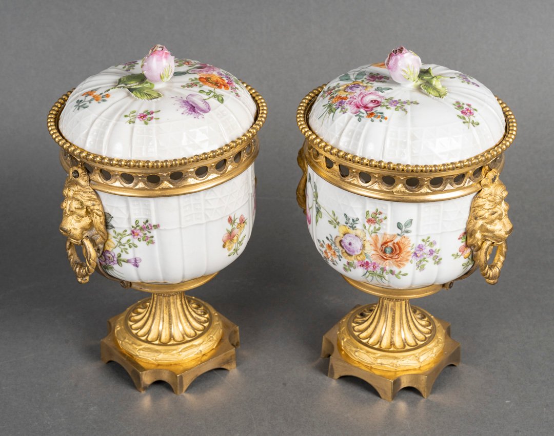 Pair Of Covered Pots In Saxon Porcelain And Gilt Bronze.-photo-3