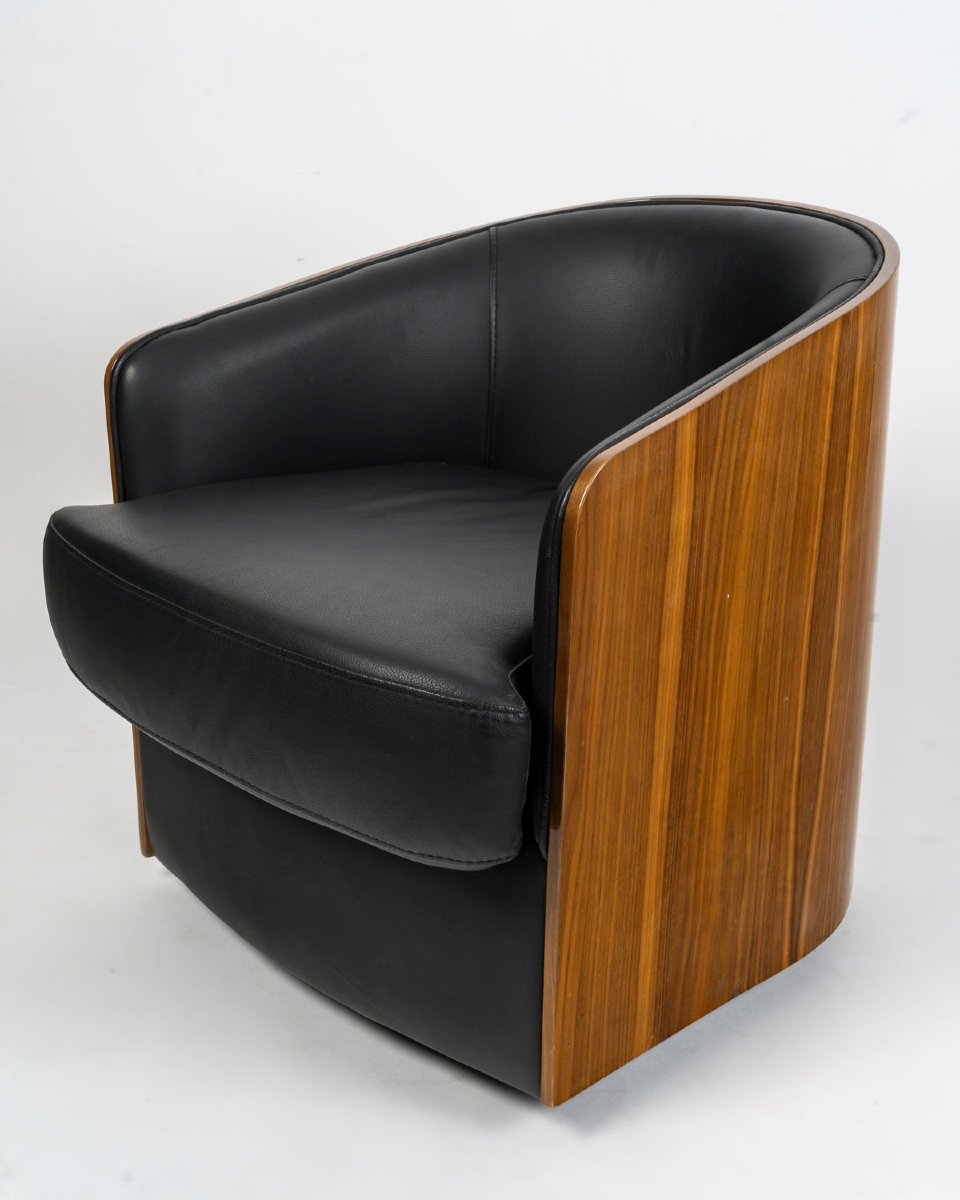 Salon design en cuir et placage d'acajou -photo-1