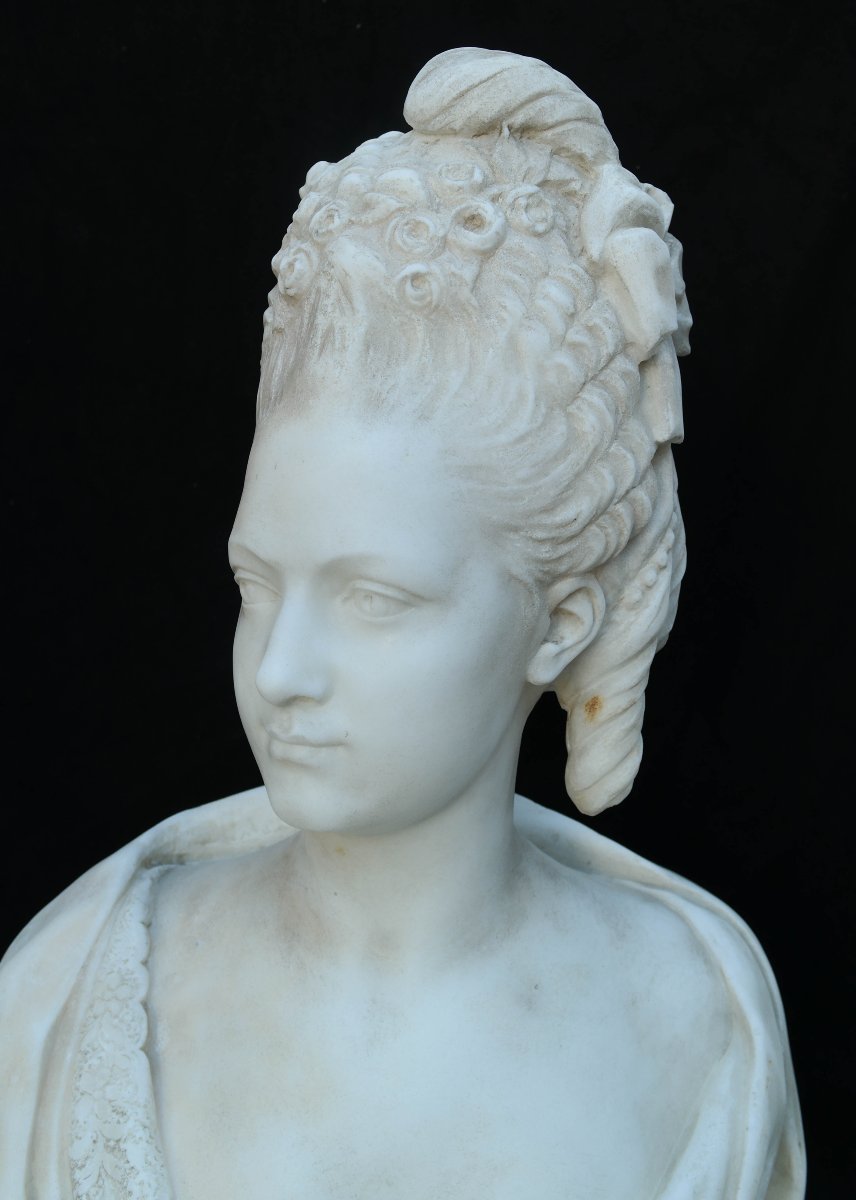 Portrait Of Clotilde Of France, Carrara Marble Bust-photo-3
