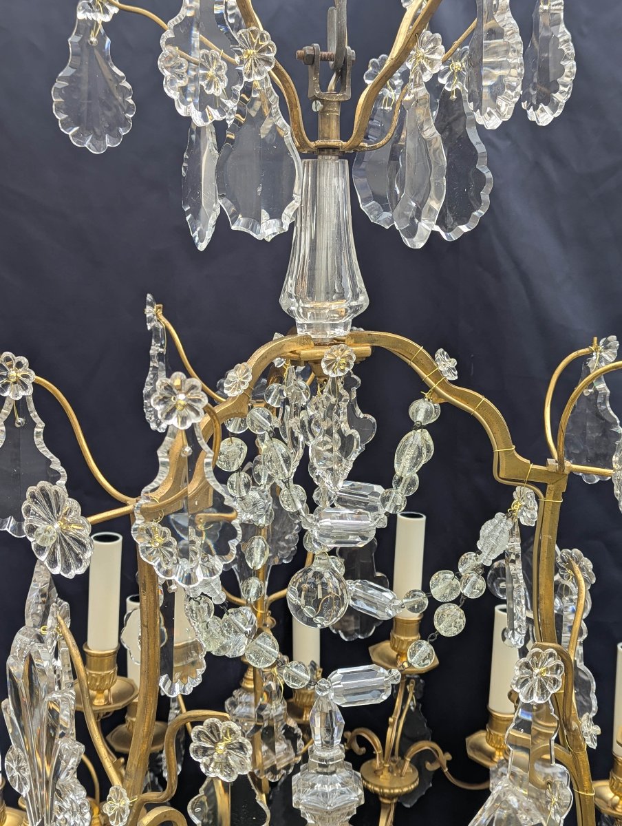 Lustre cage à 18 feux en bronze doré et cristal de Baccarat aux fleurs de Lys-photo-3