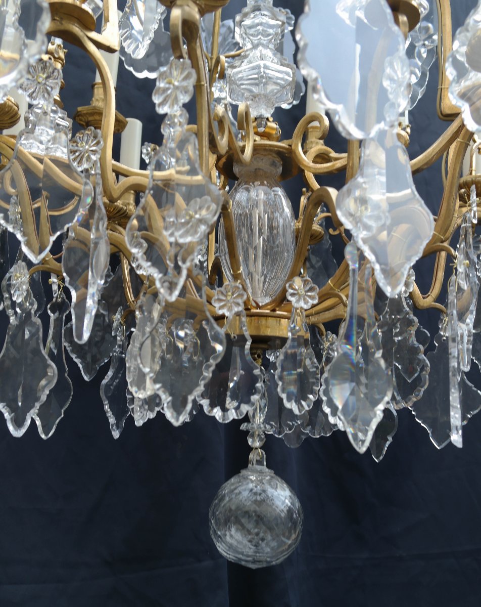 Lustre cage à 18 feux en bronze doré et cristal de Baccarat aux fleurs de Lys-photo-5