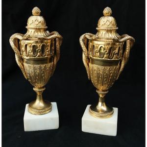 Pair Of Candlesticks Forming Cassolettes In Gilt Bronze, Louis XVI Period