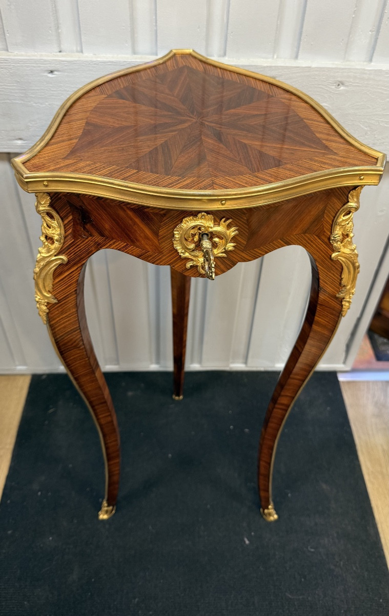 Small Marquetry Side Table-photo-5
