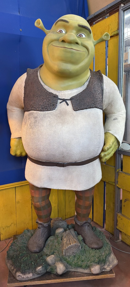 Shrek, Large Figurine