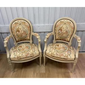 Paire de fauteuils cabriolet de style louis XVI